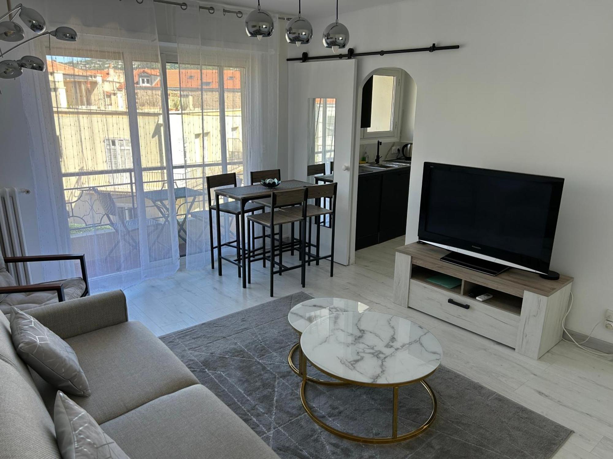 Marble Elegancy In Cannes Center ภายนอก รูปภาพ